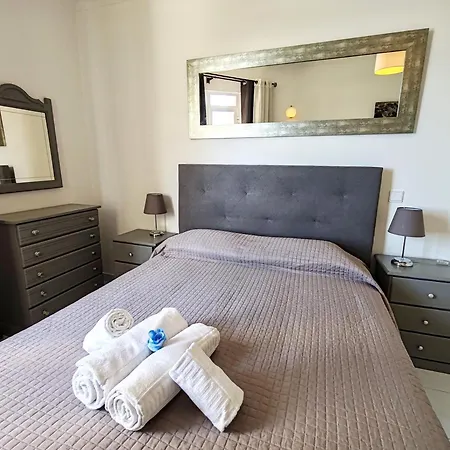 1a Atlantico - Casas & Papeis * Armação de Pêra